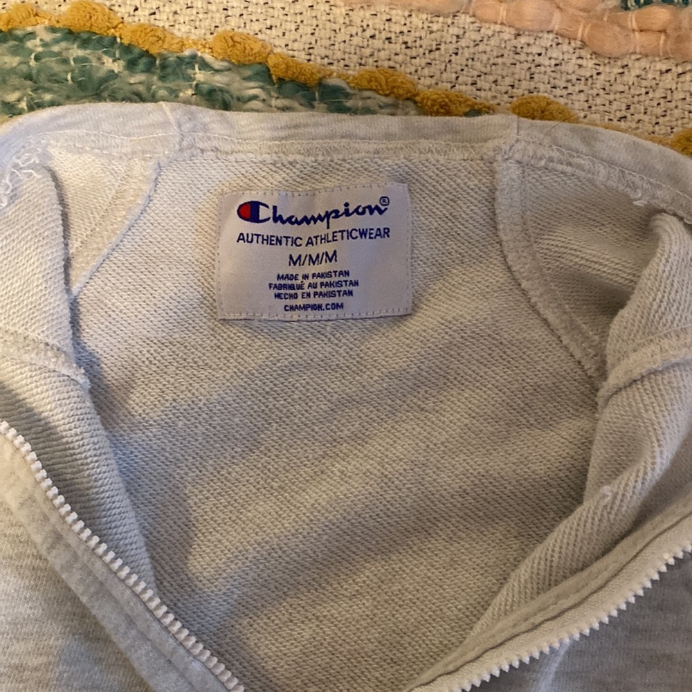 Champion Pullover - image 3